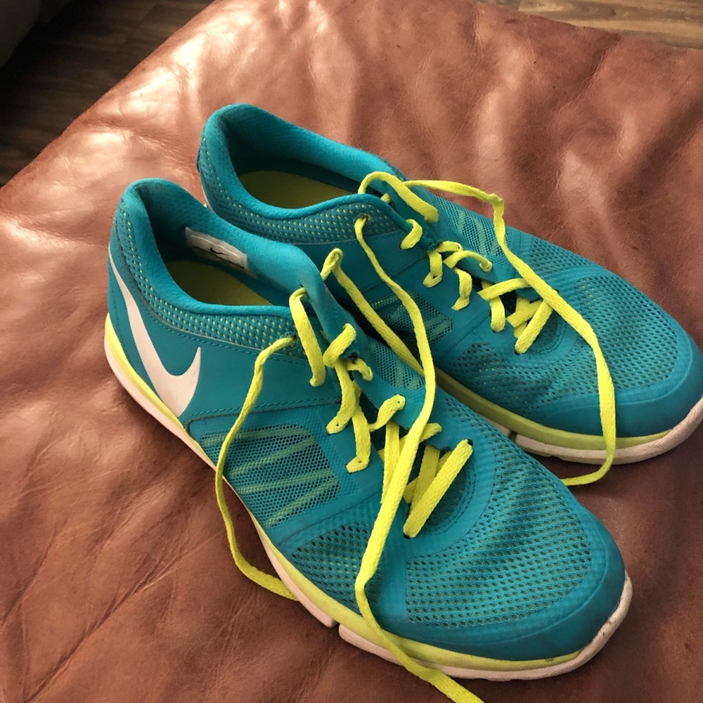 Nike fitsole women’s shoes size 9.5